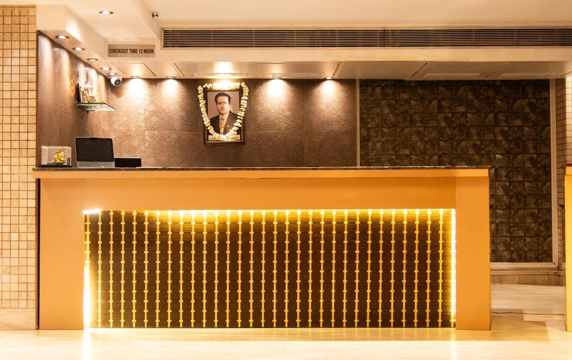 马尤尔酒店 新德里 外观 照片